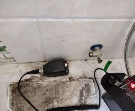 伊犁哈萨克屋顶漏水维修公司分享下卫生间漏水的危害及解决方法
